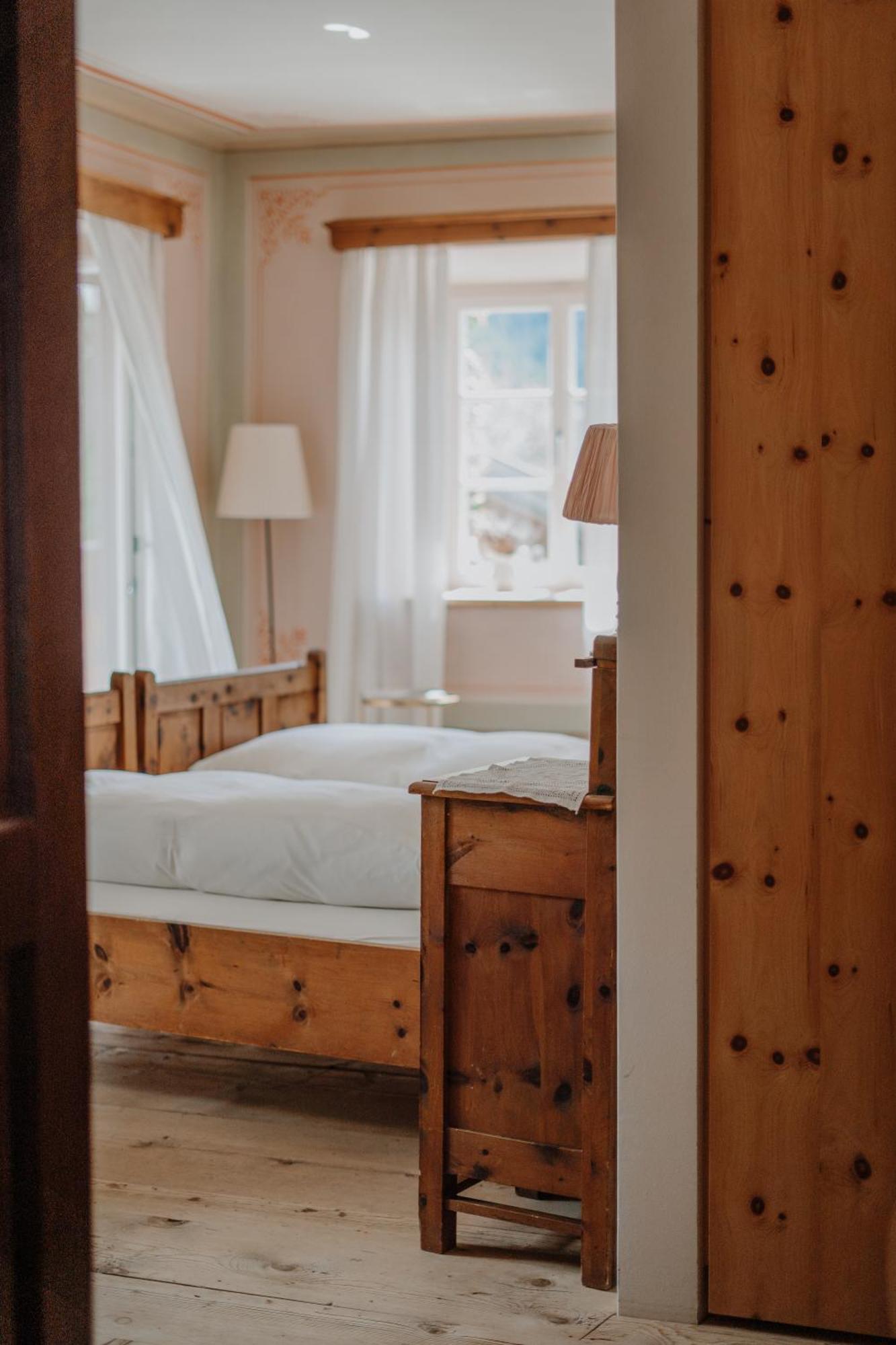 Zum Riesen Historic Refugium Hotell Latsch Exteriör bild