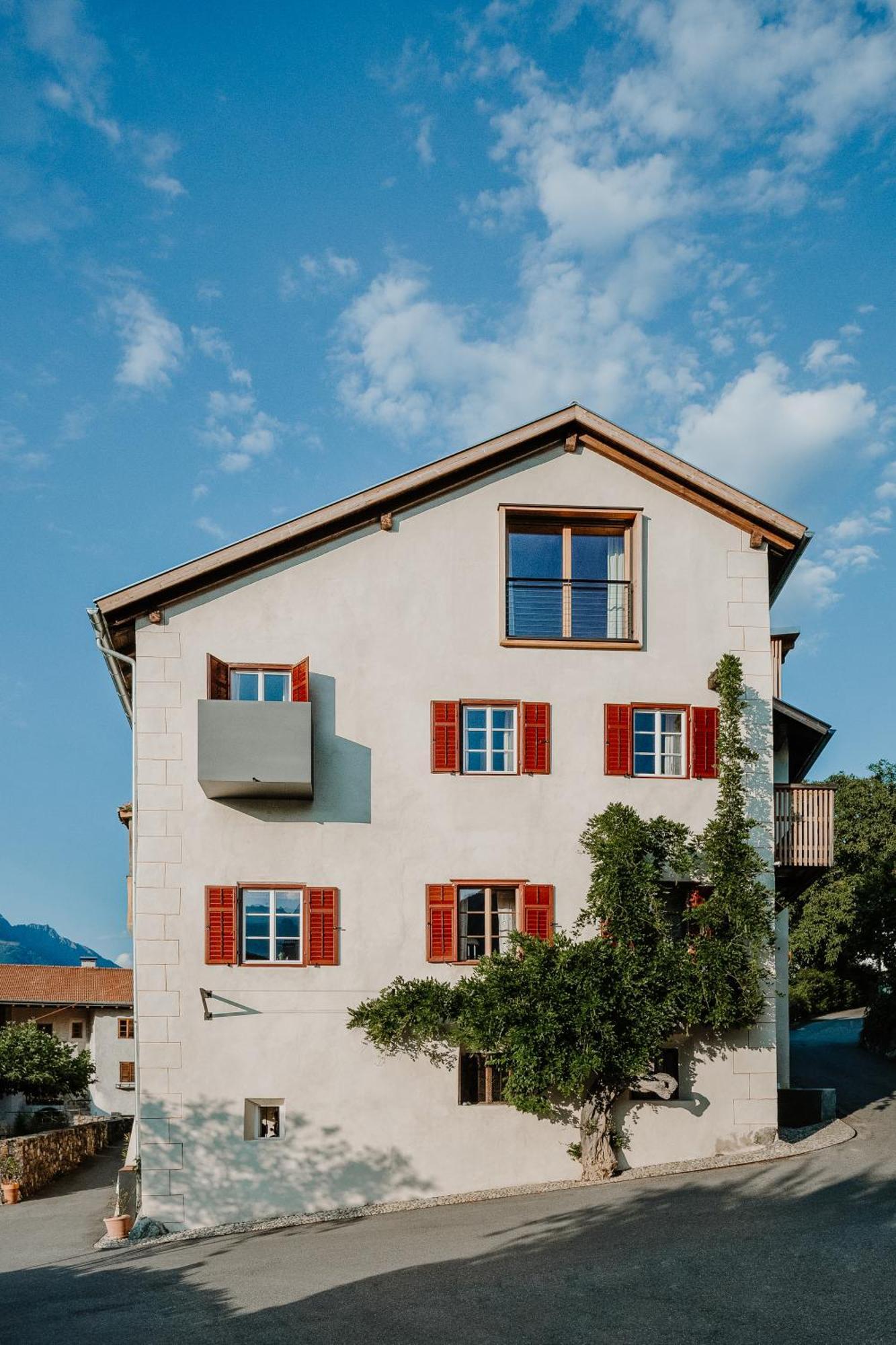 Zum Riesen Historic Refugium Hotell Latsch Exteriör bild