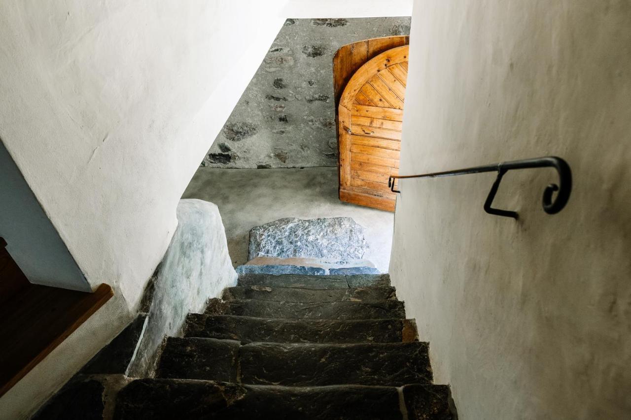 Zum Riesen Historic Refugium Hotell Latsch Exteriör bild