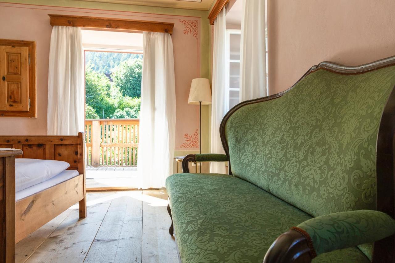Zum Riesen Historic Refugium Hotell Latsch Exteriör bild