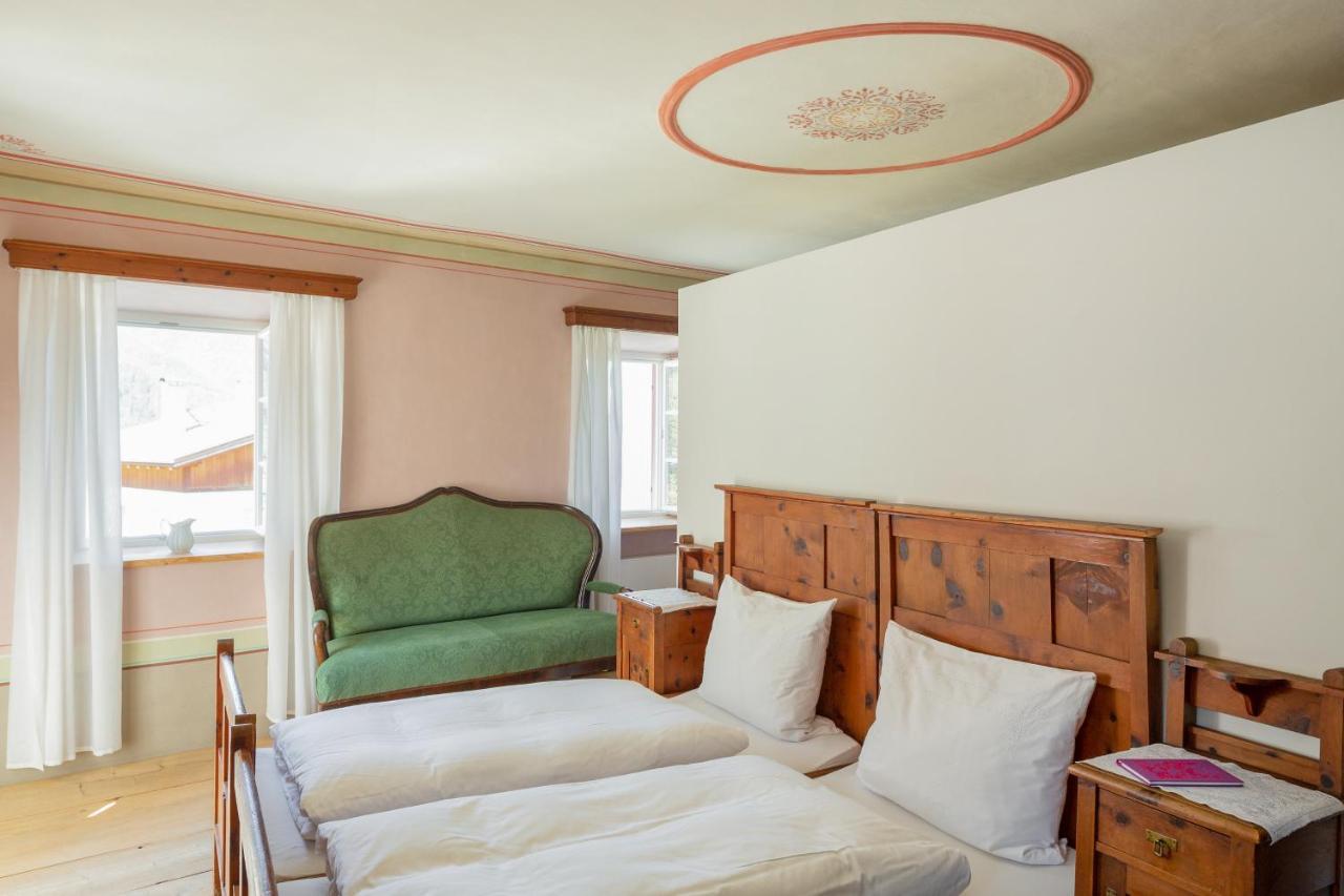 Zum Riesen Historic Refugium Hotell Latsch Exteriör bild