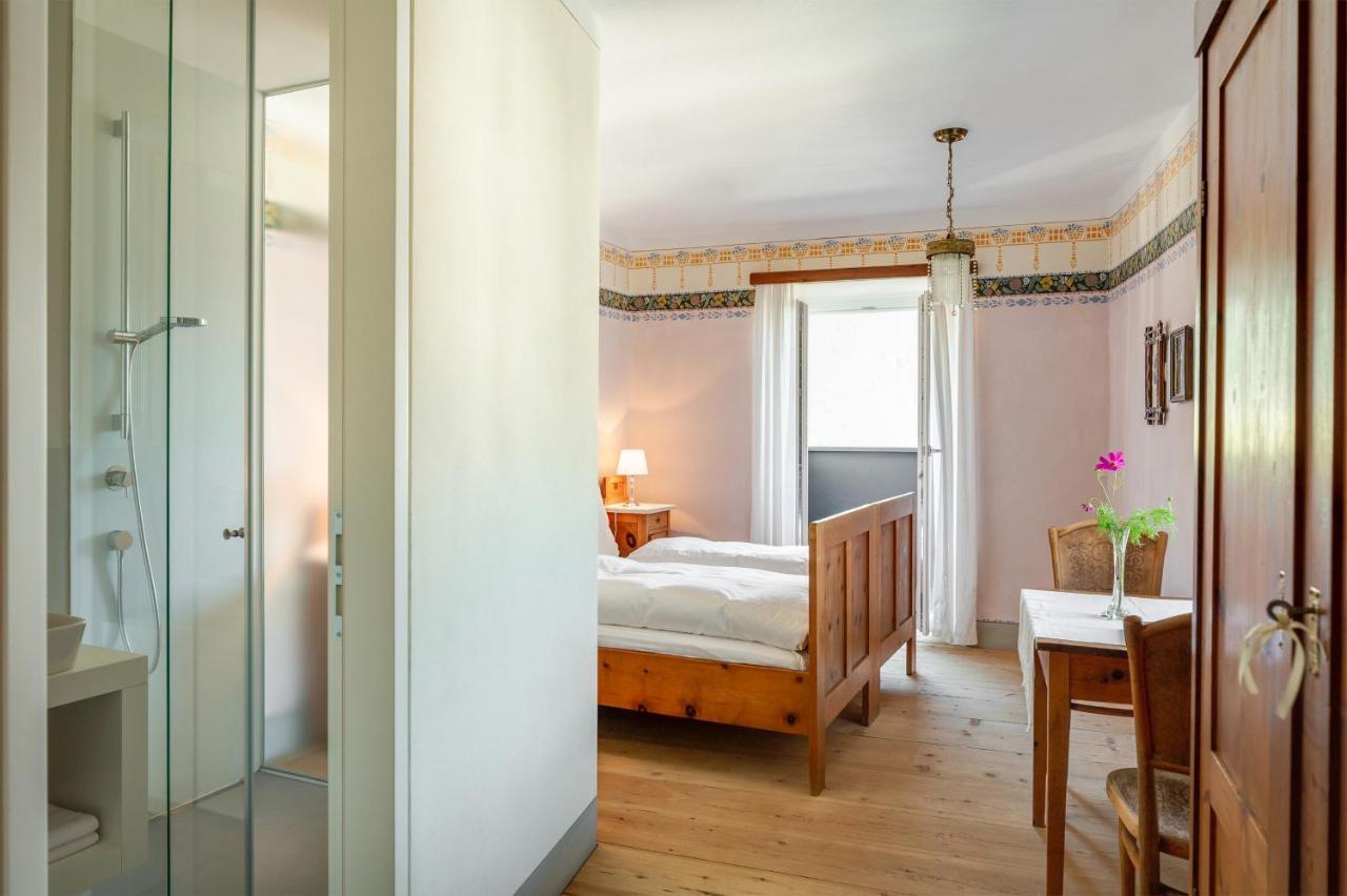 Zum Riesen Historic Refugium Hotell Latsch Exteriör bild